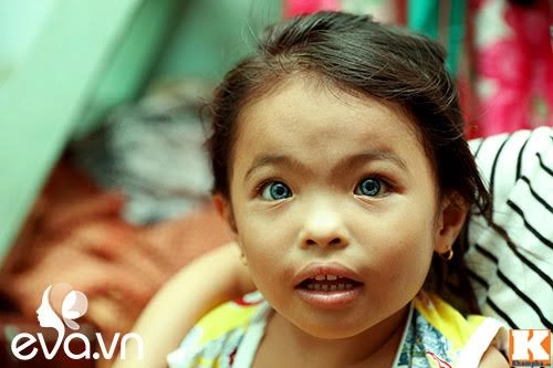 ám ảnh đôi mắt xanh ngọc bí ẩn của 2 đứa trẻ lớn lên từ khu ổ chuột sài gòn - 1