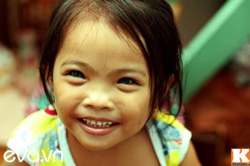ám ảnh đôi mắt xanh ngọc bí ẩn của 2 đứa trẻ lớn lên từ khu ổ chuột sài gòn - 5