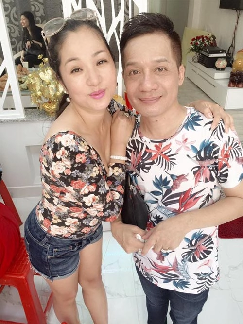 Đoan trang hạnh phúc vì sự chu đáo của chồng tây - 13