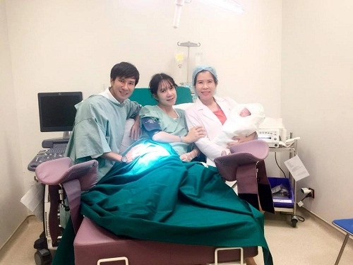 Nữ bác sĩ sản khoa kể chuyện 4 lần đỡ đẻ cho vợ ca sĩ lý hải - 3