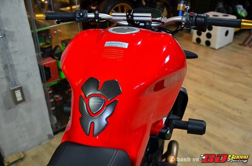 Ducati monster 821 cực chất bên dàn đồ chơi hàng hiệu - 16