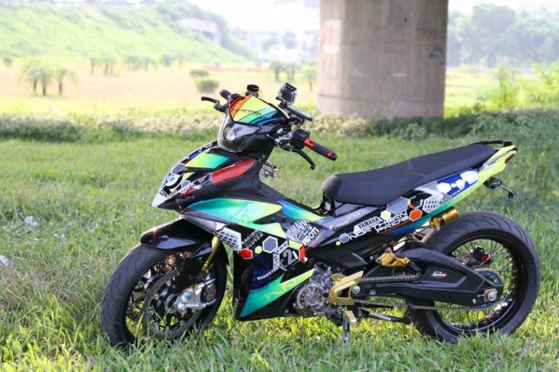 Exciter 150 lên tem đấu cùng nhiều trang bị hàng hiệu - 1