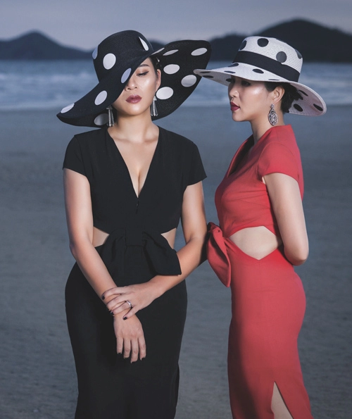Thời trang công sở chất lừ của hai quý cô song sinh - 3