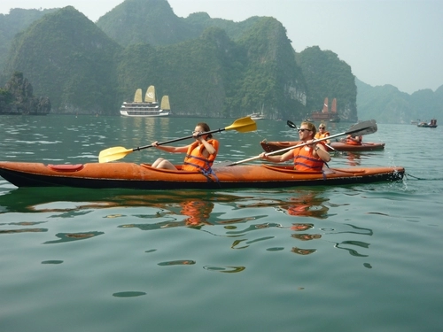 10 phương tiện du lịch độc đáo tại việt nam