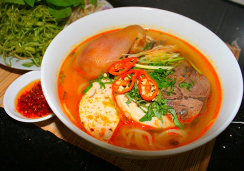 8 món ngon xứ huế níu chân du khách