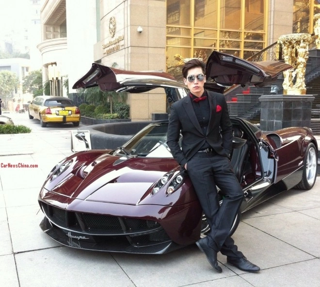 Ảnh đẹp siêu xe 2712 pagani huayra đầu tiên tại trung quốc