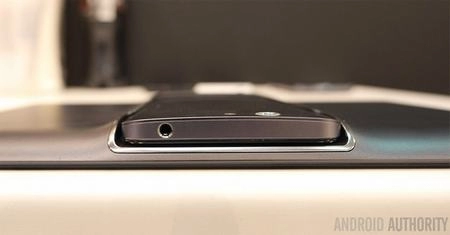 Asus phát hành bản mini dòng máy lai smartphone và tablet
