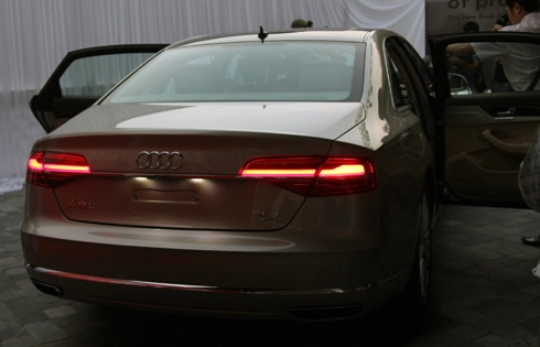 Audi a8l có giá 48 tỷ đồng tại việt nam