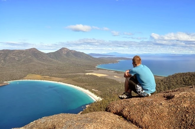 Bãi biển trăng lưỡi liềm tuyệt đẹp ở australia