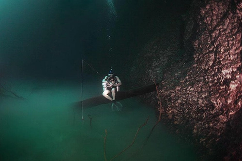 Bí ẩn dòng sông ngầm dưới đáy biển
