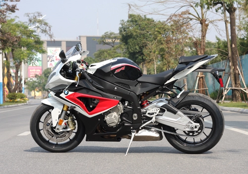 Bmw s1000rr 2014 xuât hiên tai ha nôi