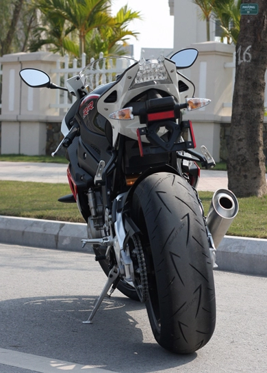 Bmw s1000rr 2014 xuât hiên tai ha nôi