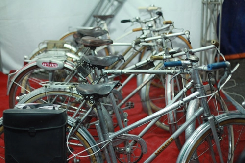 Bộ sưu tập xe đạp cổ của người đàn ông hà thành