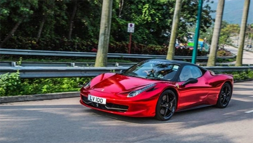 Đại gia hong kong khoe siêu xe