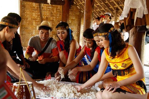 Đặng lê tham gia tổ chức hành trình vì khát vọng việt