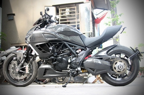 Ducati diavel độ carbon độc nhất việt nam