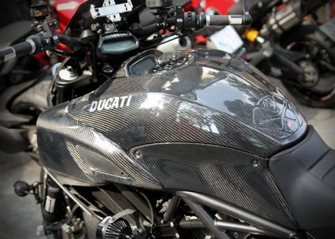 Ducati diavel độ carbon độc nhất việt nam