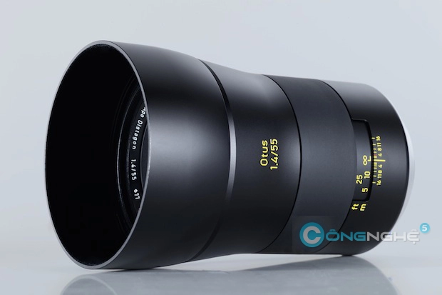 Huyền thoại zeiss mới octus 55m f14 t