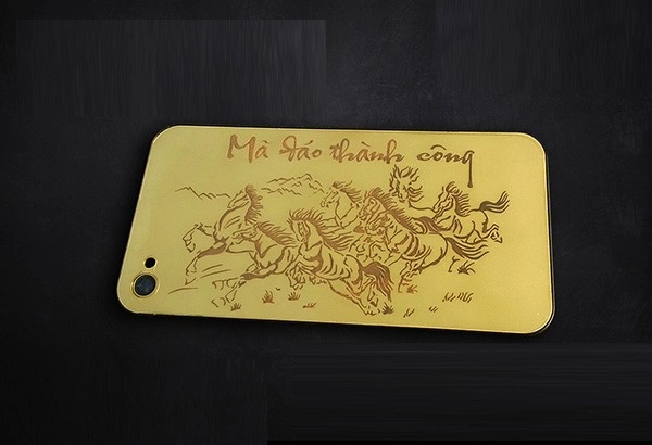 Iphone mạ vàng 24k phiên bản mã đáo thành công