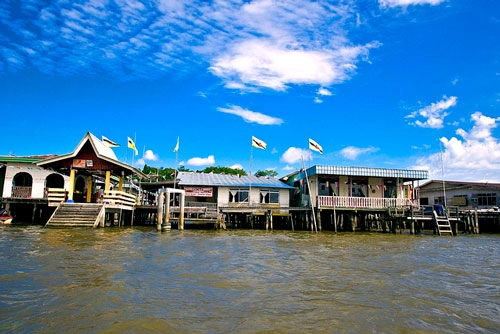 Làng nổi kampong ayer ở brunei