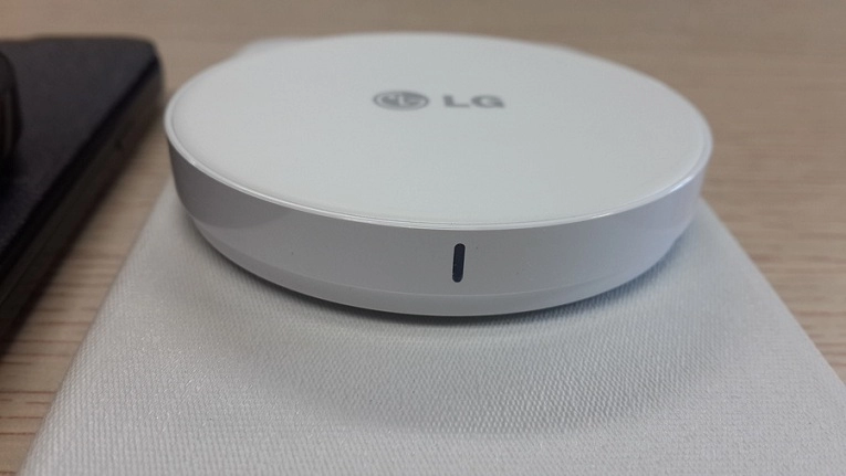 Lg wcp-300 sạc không dây nhỏ gọn nhất hiện nay