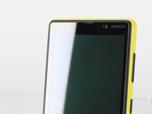 Lumia 820 - có tiếng nhưng không có miếng