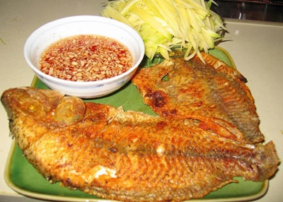 Mẹo chiên cá không dính chảo