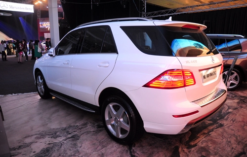 Mercedes ml 400 ra mắt khách hàng việt