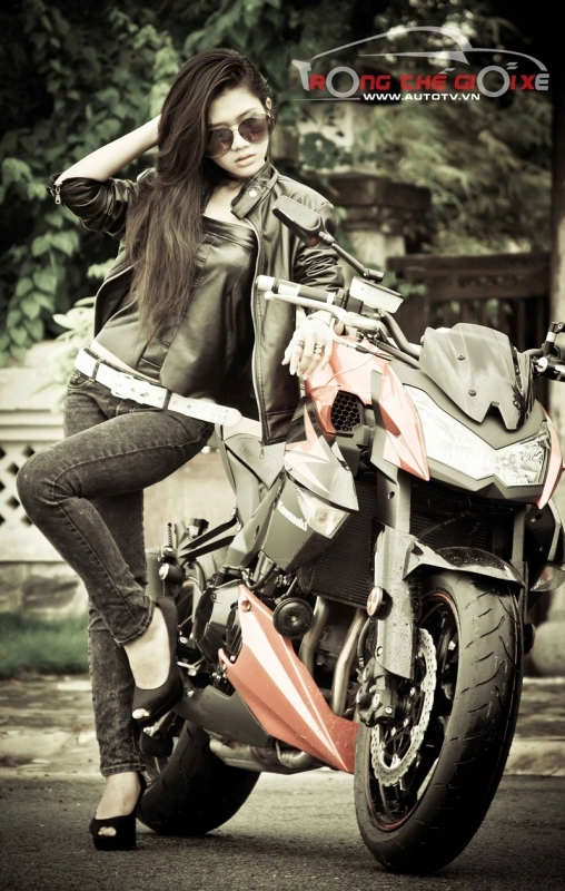 Người đẹp rainie nguyễn cá tính với kawasaki z1000
