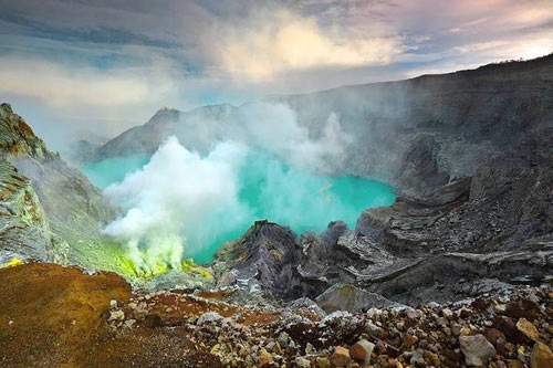 Những đốm lửa xanh kỳ ảo ở indonesia