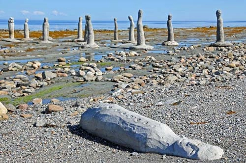Những tác phẩm kì lạ bên dòng sông ở canada