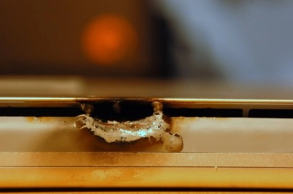 Nổ pin laptop bản chất và cách phòng tránh