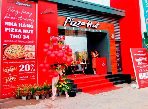 Pizza hut khuyến mãi mừng khai trương