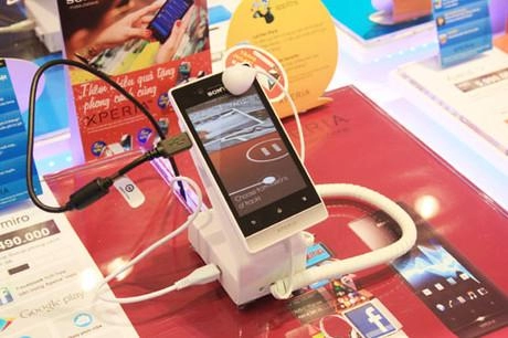 Smartphone đi kèm khuyến mãi khủng hay là cái bẫy lừa người dùng