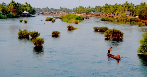 Sống chậm ở done khone