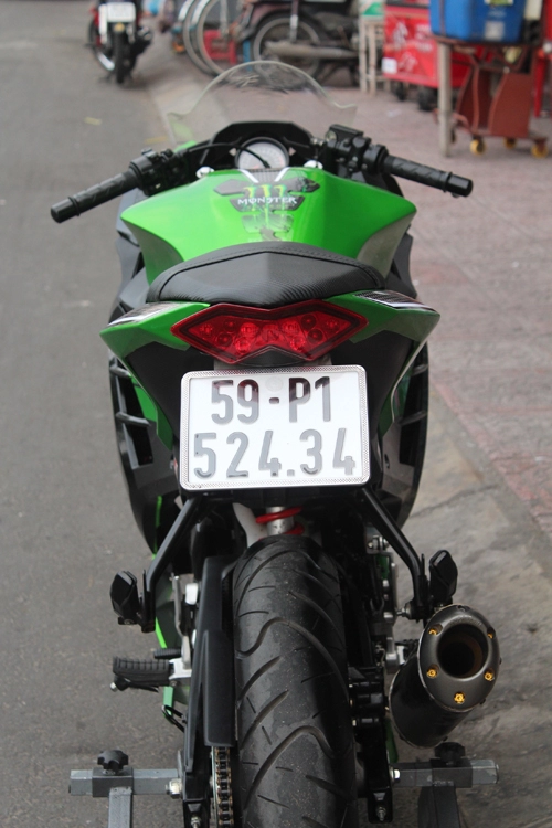 Thợ việt biến cbr150r thành kawasaki ninja 300