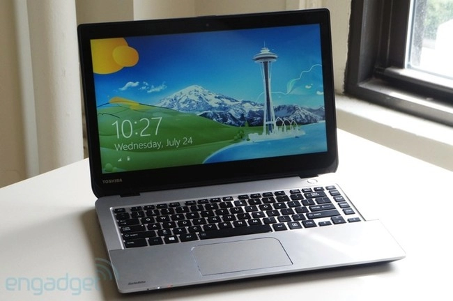 Toshiba ra mắt 2 laptop giá rẻ với thiết kế bắt mắt