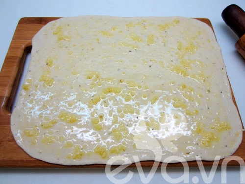 Tự tay làm bánh mỳ vặn thừng không khó