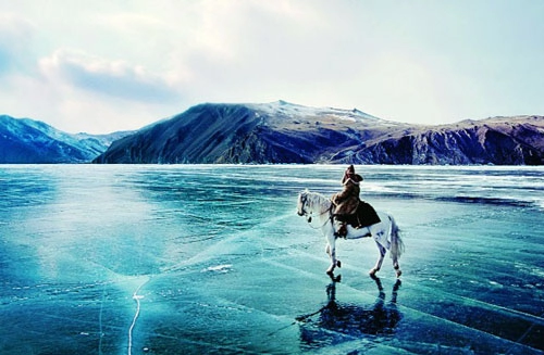 Vẻ đẹp kỳ thú của hồ nước cổ nhất thế giới