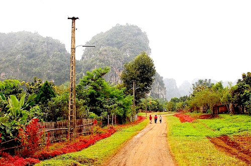 Viengxay chiều hoàng hôn