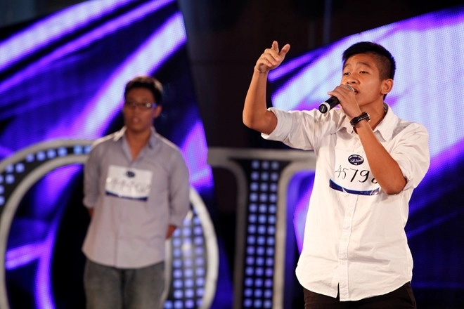 Chàng trai mắt hí gây sốt vietnam idol trượt vì thiếu tuổi