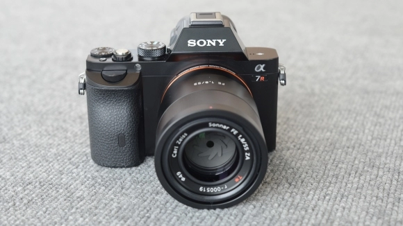 Đánh giá sony a7r theo techrada