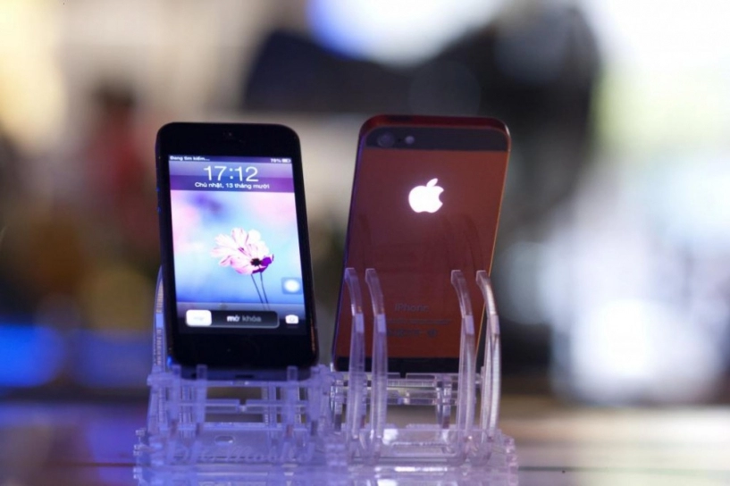 Iphone 5 với logo táo phát sáng tại việt nam