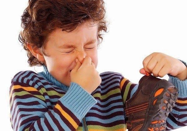 10 công dụng cực hay ho ít được biết đến của phấn thơm trẻ em