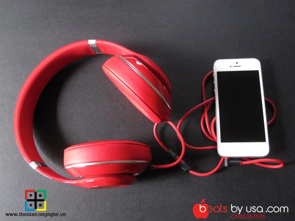 Beats music và beats electronics về với gia đình apple