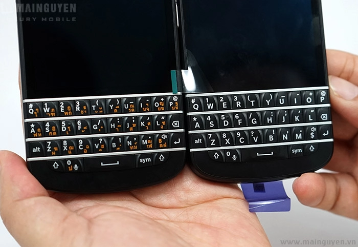 Blackberry q10 giá 5 triệu đồng là phiên bản thái lan bàn phím tiếng thái