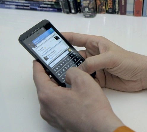 Blackberry z10 và những ứng dụng truyền thống của dâu đen