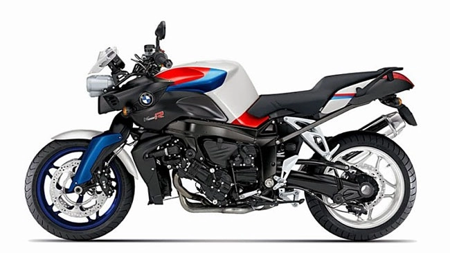 Bmw k1200r ấn tượng hơn với bộ cánh xe đua