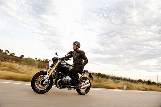 Bmw trình làng xế nổ r ninet 2014 hoàn toàn mới