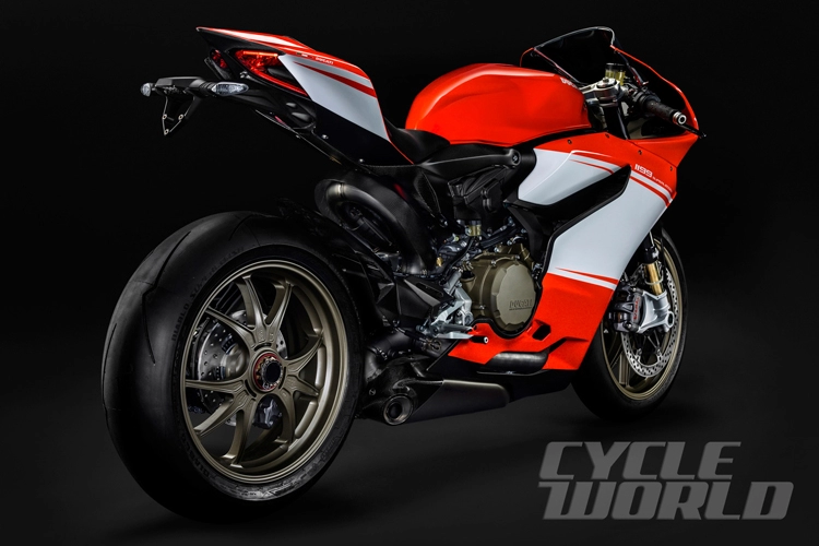 Cận cảnh ducati 1199 superleggera giá 137 tỷ đồng